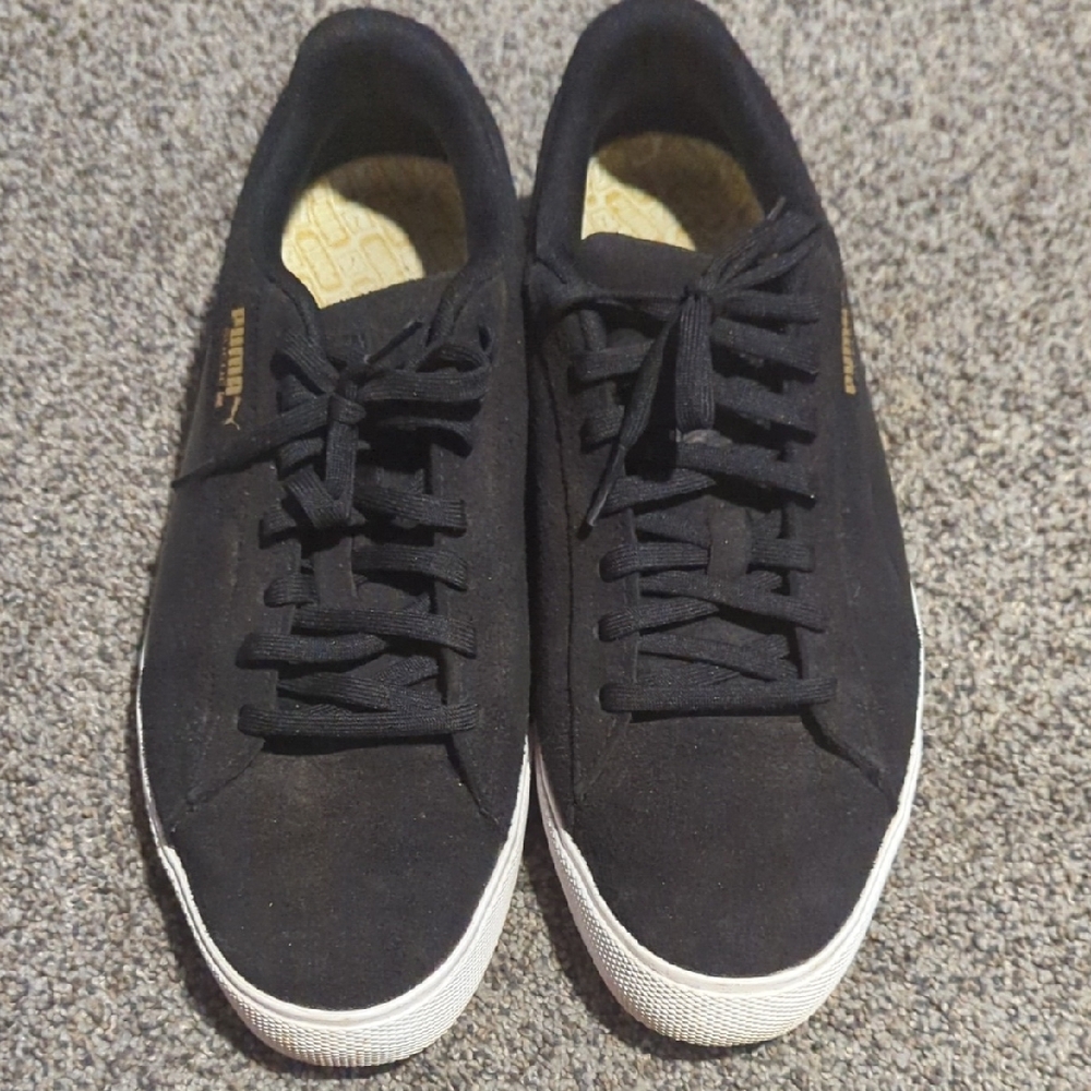Puma Men's Black Suede Sneakers